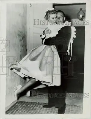 1954 Press Photo Dancer Vera-Ellen & Victor Rothschild After Wedding California • $20.88