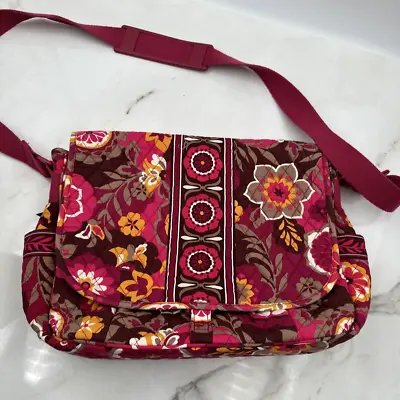 VERA BRADLEY  Carnaby  Large MESSENGER BAG - Crossbody - Floral Pattern • $42.95