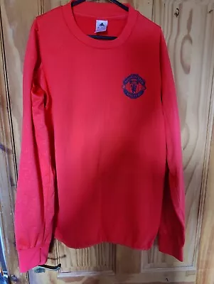 £0.99 • Buy Manchester United Training Top