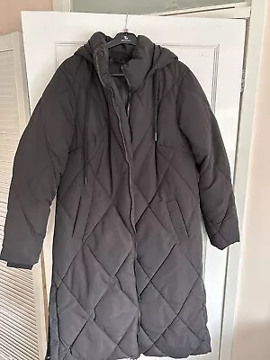 Women’s Black Oversized Quilted Maxi Hooded Duvet Puffer Coat Worn Once Size 16 • £10