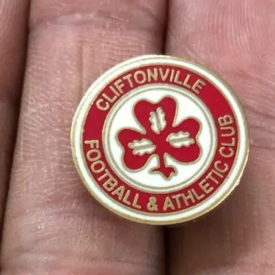 £2.49 • Buy Northern Irish Cliftonville  Fc Round Crest  Enamel Pin Badge