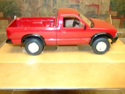 1/25th Scale 1995 Chevy S-10 4X4--BOX--EXCELLENT-- • $12