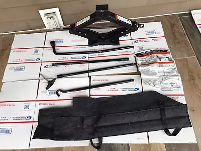 2004-2015 Ford F150 Spare Tire Jack And Tool Kit With Case 4L3A-17A078-AB OEM • $100