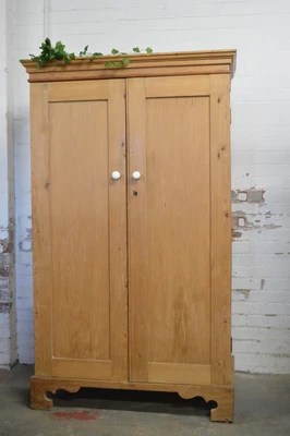 £595 • Buy Victorian Pine Larder Linen Pantry Cupboard