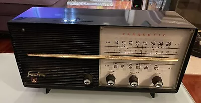 Vintage 1960's Panasonic FM/AM Model 730 Table Top Low Profile Tube Radio • $74.99