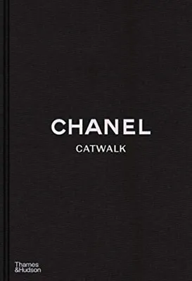  Chanel Catwalk By Adelia Sabatini 9780500023440 NEW Book • $104.44