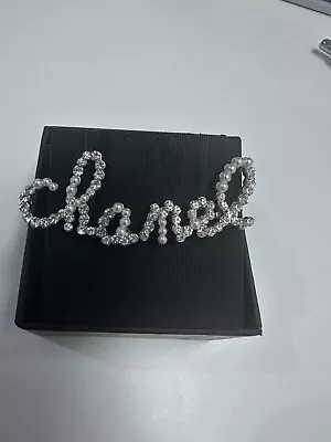 Chanel Beauty VIP Gift Pin CC Earrings Pearls Gold Earring NEW • $99.99