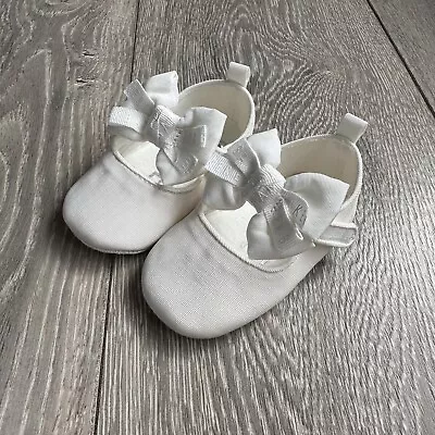 Ted Baker Baby Girl Ivory Mary Jane Padder Shoes With Bow Size 3-6 Months • £20