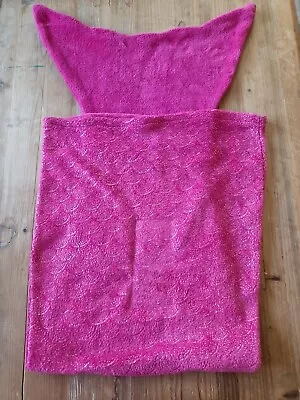 Meradiso Mermaid Tail Cerise Pink Blanket • £3.50