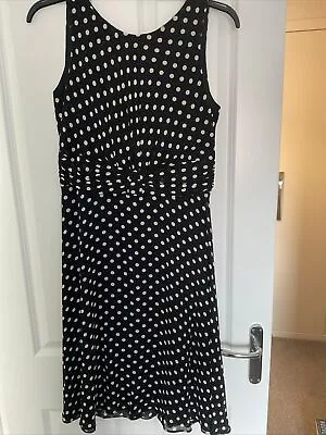 Wallis Dress Size 14 Lovely And Smart Polka Dot With Belt Detail • £5
