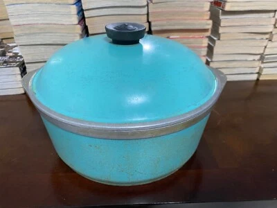 $19.99 • Buy Vintage Club Cast Aluminum Turquoise Teal 4 Quart Dutch Oven Stock Pot Pan W/Lid