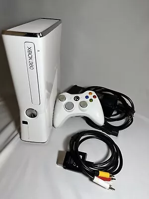 Microsoft Xbox 360 White Console WORKING Controller + 2 Games No Hard Drive • $79.98