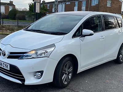 2014 Toyota Verso Trend 1.6 D-4D Pearl White MPV High Specs 7 Seater Pan Roof • £6650