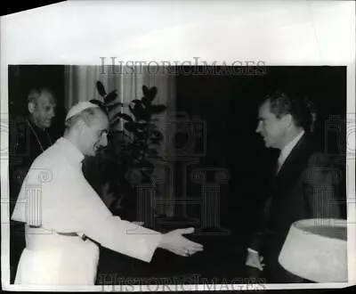 1970 Press Photo Pope Paul VI Shakes Hands With Pres. Richard Nixon In Vatican • $15.99