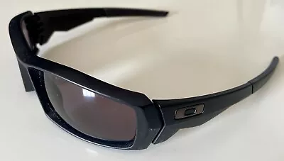 Rare Oakley Canteen 03-543 Matte Black Frame Warm Gray Lens Sunglasses Usa • $150