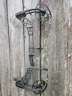 Mathews VXR 28 Compound Bow Right Hand 29.5/60 • $724.99