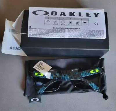 Oakley Holbrook 009102 Hi Res Blue Camo/prizm Sapphire Sunglasses • $155