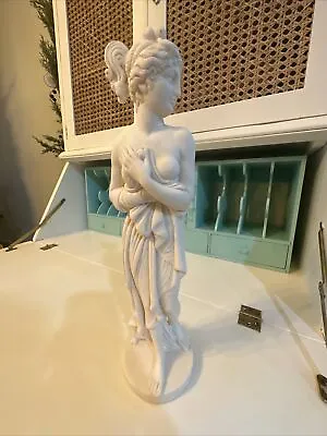 Greek Goddess Statue Of Venus With Signature Of Artist • $36