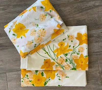 Vintage Double Size Sheet Set Martex (?) Bright Yellow Daffodils Cotton Blend • $24.99