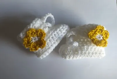 £1.50 • Buy Handmade Crochet Baby Booties Shoes With Flower. White & Mustard 0-3mths