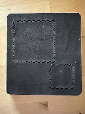 Stampin Up Sizzix Bigz Scallop Squares Duo • $10