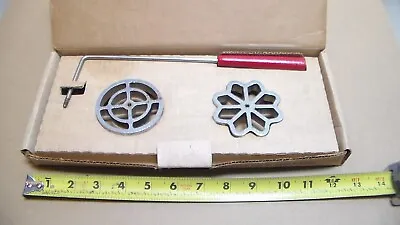 Vintage Vitantonio MFG Rosette Set NO. 189 Two Shape Rosettes Cookie • $14.25