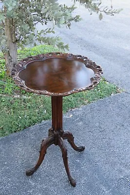 $375 • Buy French Pie Crust Hand Carved Side End Table 2718