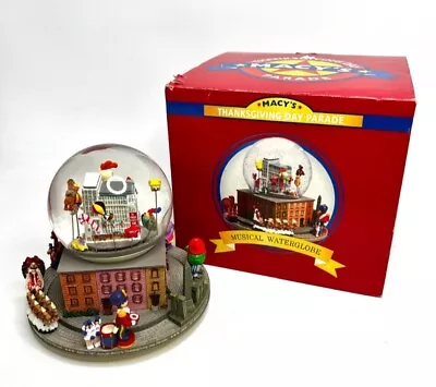 Macy's Thanksgiving Day Parade 2005 Musical Waterglobe 79th Anniversary • $74.90