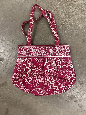 Vera Bradley Quilted Sling Bag Red And White Flower Print Zip Straps • $17.99