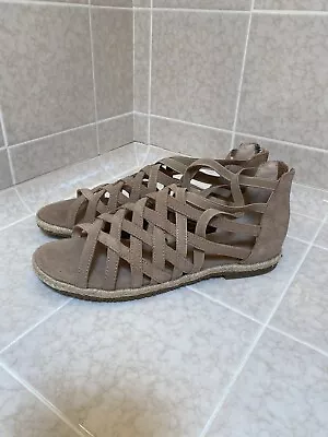 Adam Tucker Shoes Suede Sandal Gladiator Strappy 7.5 • $7.99