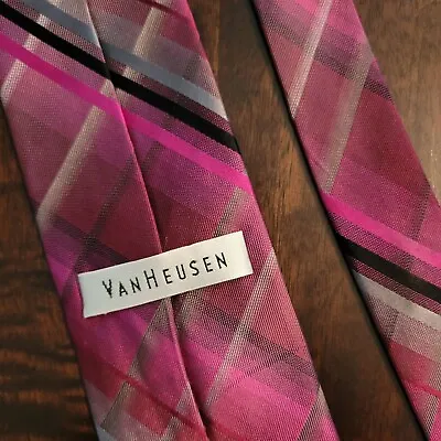 Van Heusen Men's Stylish Purple Multi-Color Plaid 100% Silk Necktie • $9.99