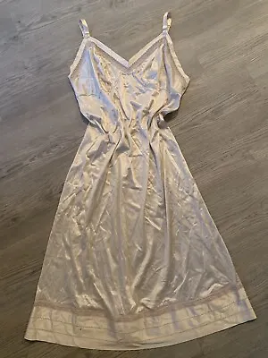 Vintage Pinehurst Classic Full Slip Dress Nightgown Lingerie Made In USA Size 38 • $24.99