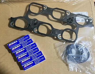 Vf Commodore Sv6 V6 3.0l 3.6l Lfw Lfx Spark Plugs & Manifold Gaskets Genuine New • $146