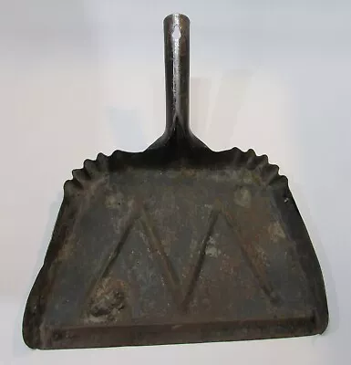 Primitive Old 1950's Heavy Duty 12  Wide Steel Shop Dustpan • $25