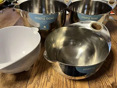 Michael Graves NOS Set Of Stainless Steel Mixing Bowls With Bonus Bowl • $60