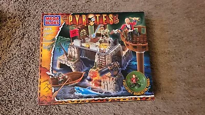 (NEW) Mega Bloks Pyrates 3676 Smuggler's Fort (Sealed Retail Box!) New Sealed  • $29.99