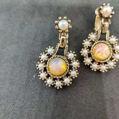 Vintage 1972 Sarah Coventry Clip On Earrings Epress Faux Opal • $18