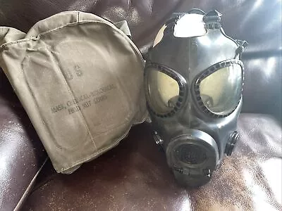 Vietnam War Gas Mask - US Vietnam Era Gas Mask And Bag - US GAS MASK - • $49.99