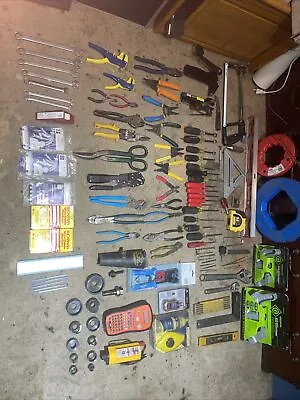 Klein Electrician Tool Kit Set 100 Plus Set Journeyman Linesman Tools W/ Ratchet • $199.95