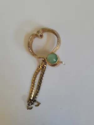 Vintage Filigree Glove Clip Gold Plated Green Gripoix  Scarf Purse Holder Guard • $14.99