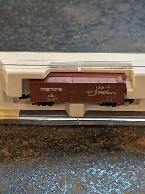 Micro-Trains Z Scale Standard Box Car Sgl Door UNION PACIFIC  • $29.95