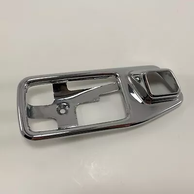 Mercedes Benz W123 Right RH Interior Door Handle Trim OEM 1167660211 - Free Ship • $14.99