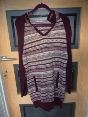£15 • Buy EXQUISITE  LADIES  M&S INDIGO Burgundy FAIRISLE KNITTED  Tunic Hoodie 20  P2P.