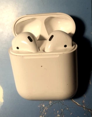 $22.58 • Buy Apple AirPods 2nd Generation With Wireless Charging Case  - White