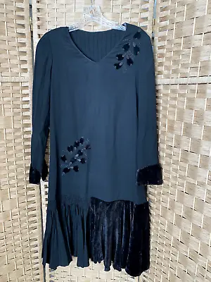 Vintage 1920s Black And Brown Silk And Velvet Long Sleeve Drop Waist Dress • $80