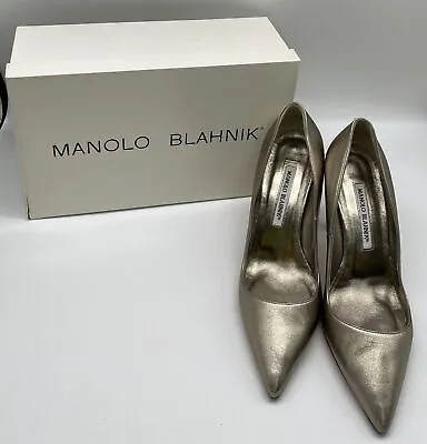 Manolo Blahnik Metallic Pewter Leather Pointed Toe Pump Sz 38.5 • $170