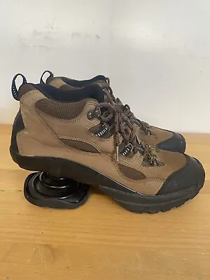$39 • Buy Women’s Z-Coil Shoes Size 10 Preowned