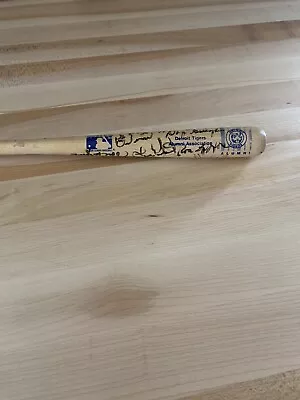 Signed Detroit Tigers Alumni Association Baseball Bat • $300