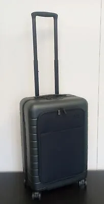 $239.99 • Buy AWAY  The Carry-On With Black Nylon Pocket  GREEN LUGGAGE MINT CONDITION /F39/12