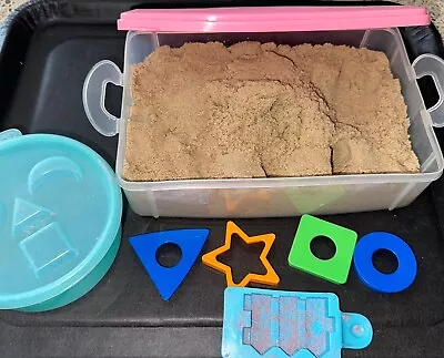 7 Pc Kids Container W/ 6 Cups Of Moon Sand & Accessory Lot • $8.25